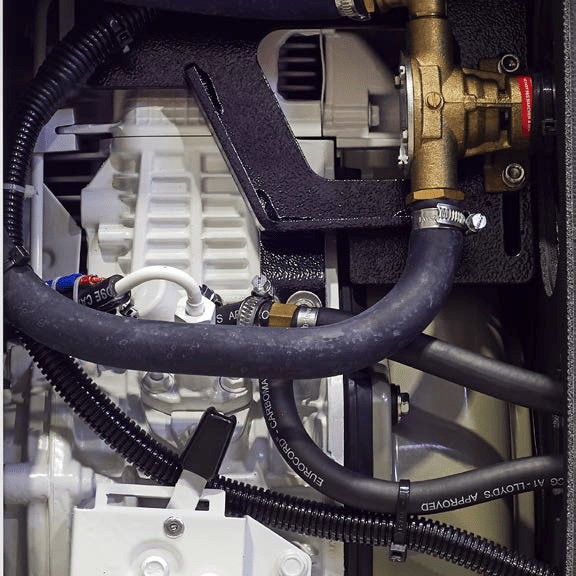 MASE IS 4.06i - 4 KW Marine Generator