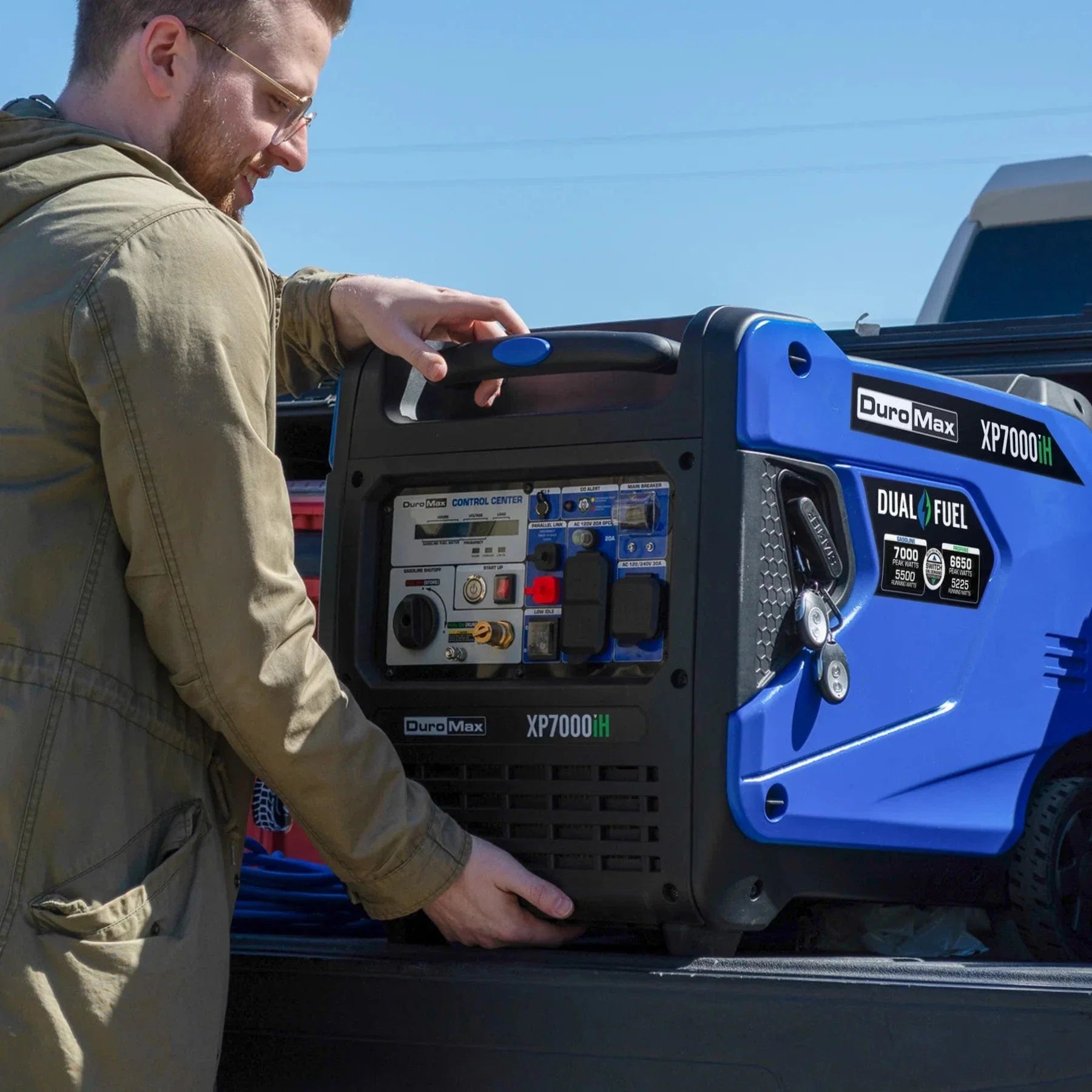 Duromax  XP7000iH  - 7,000 Watt Dual Fuel Inverter Generator w/ CO Alert