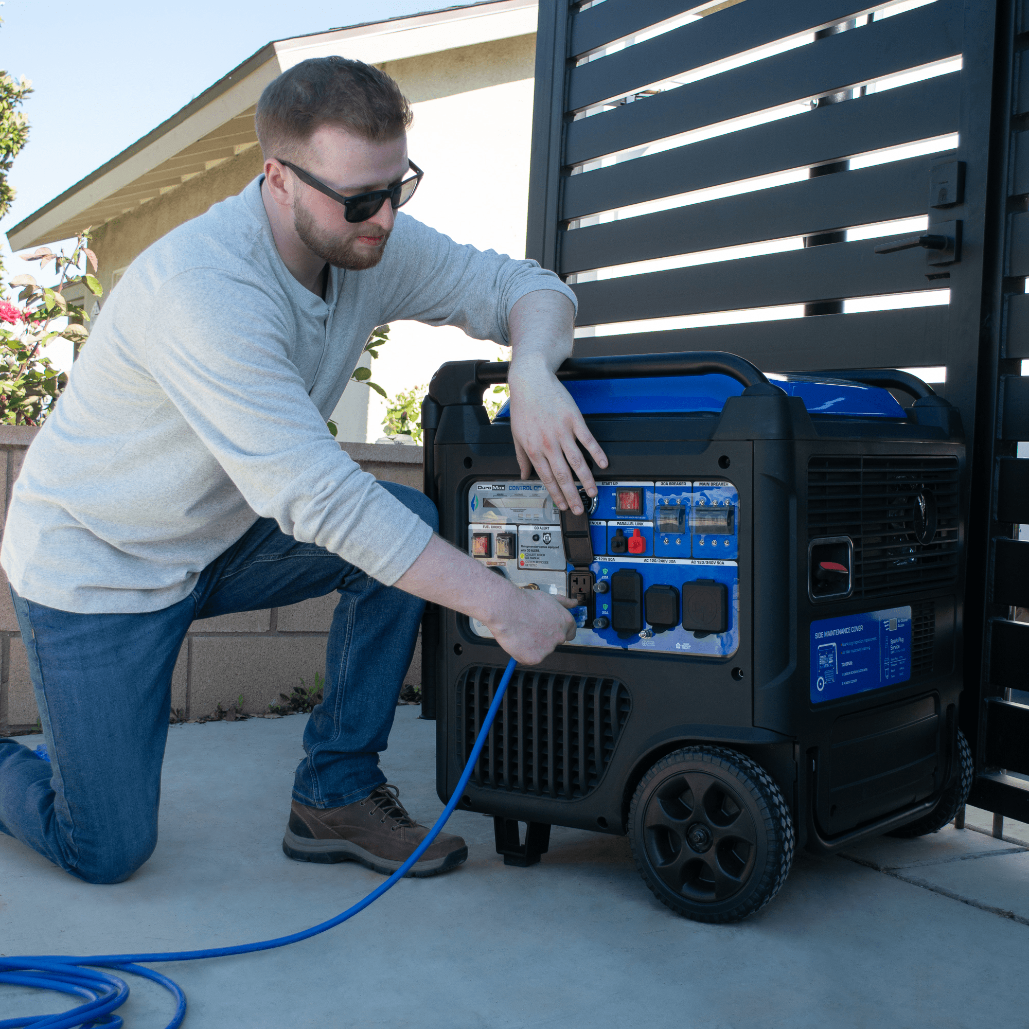 Duromax 9500 Watt  Dual Fuel Inverter Generator w/ CO Alert